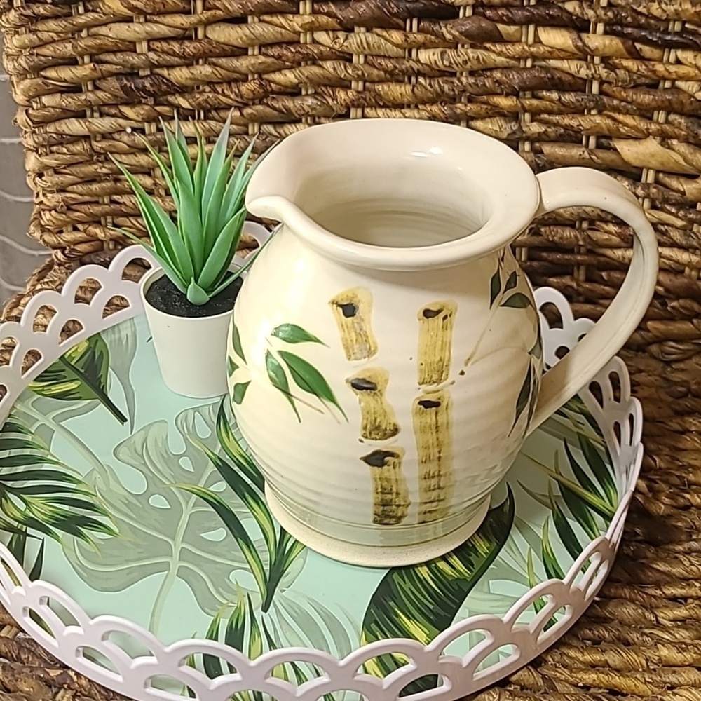 Stoneware bamboo print milk pichter